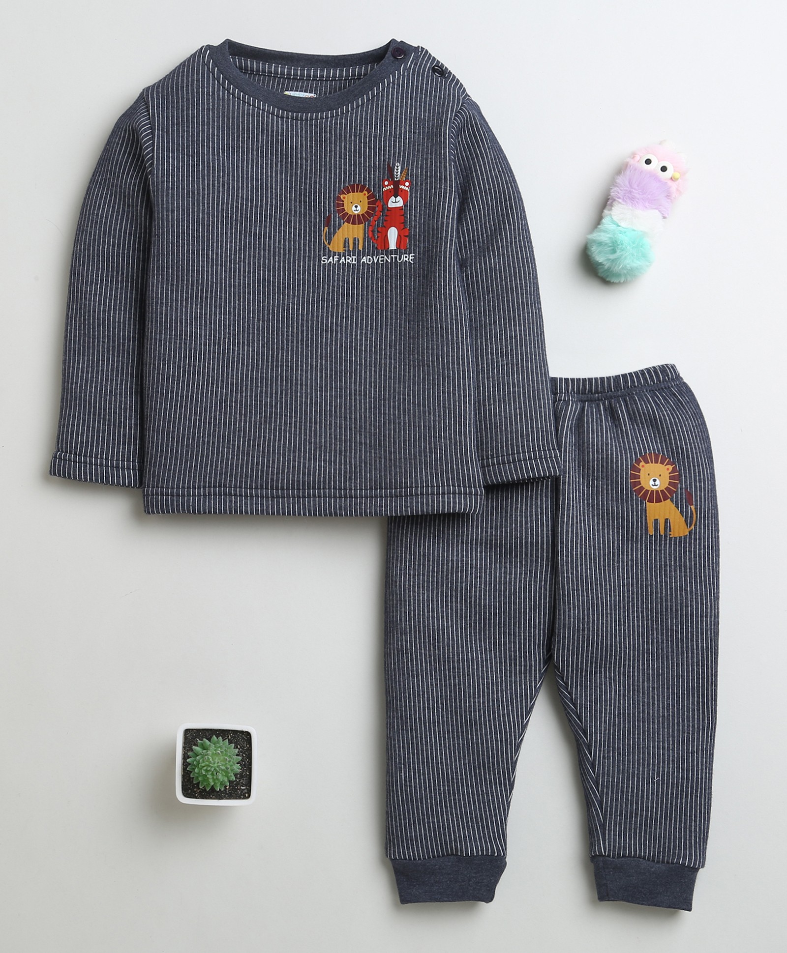 Sweaters & Thermals